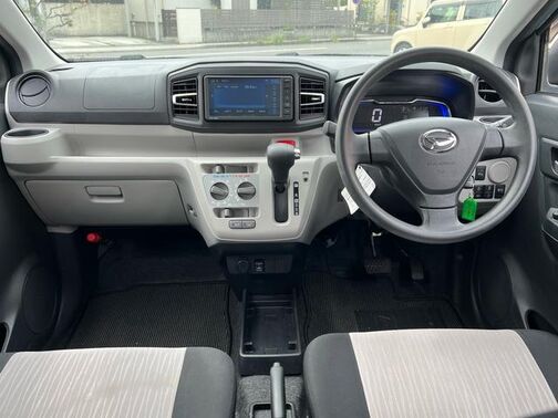 自社ローン実績１０００台以上！全国配車可能☆整備工場完備☆女性スタッフ対応☆全国故障対応